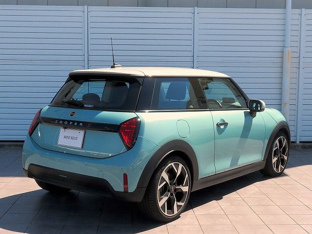 F66 MINI Cooper S 3Dr