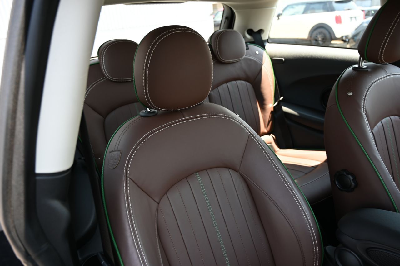 F56 COOPER D (AT)