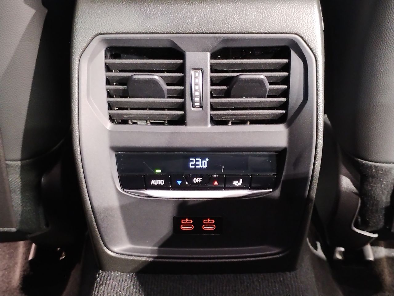 320d xDrive Berline RHD