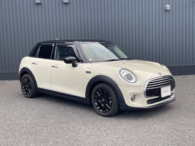 F55 MINI Cooper 5-Door Hatch LCI