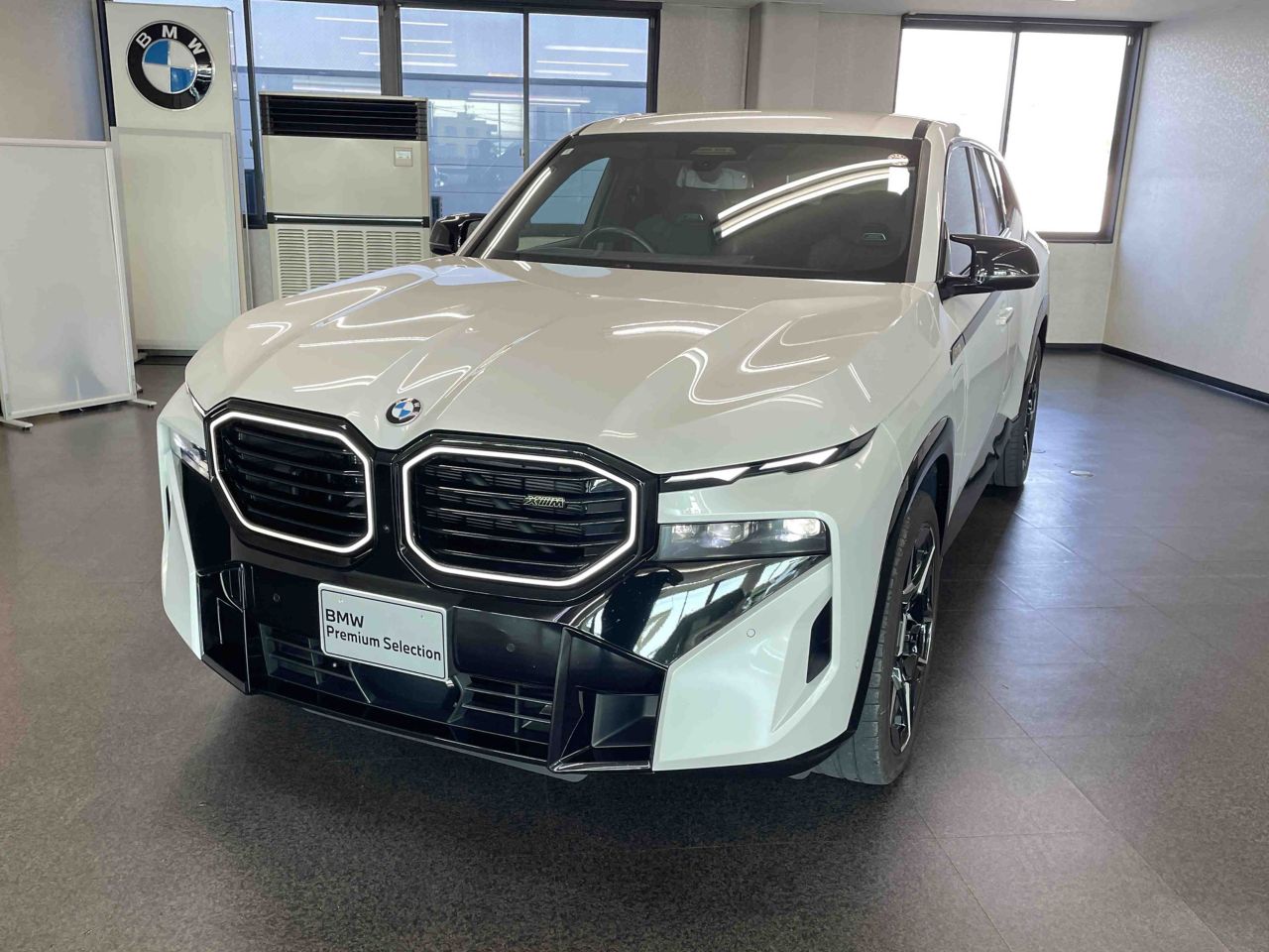 XM RHD
