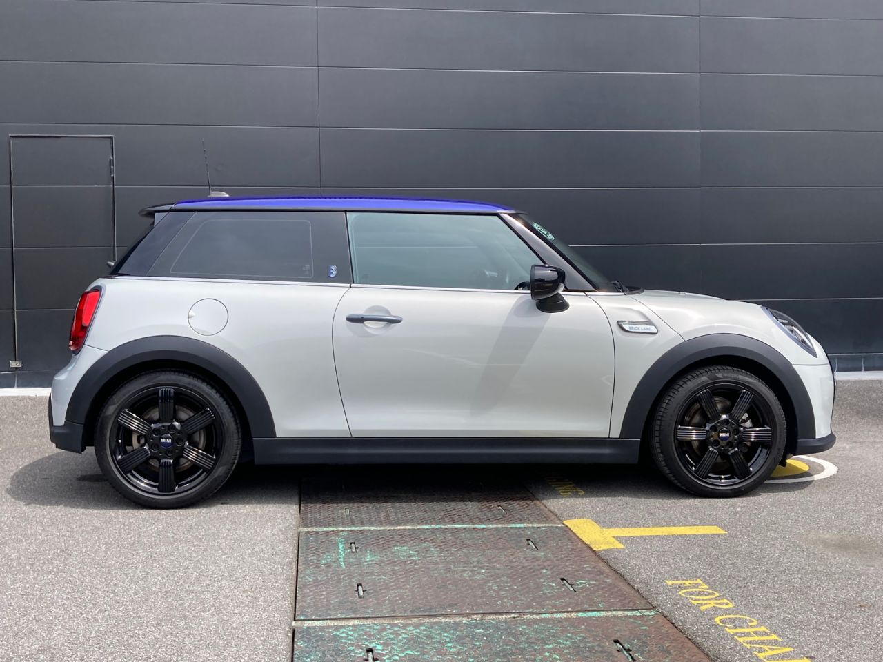 MINI Cooper F56 RHD