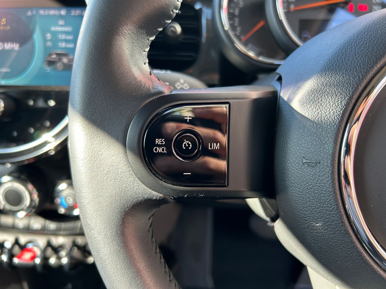 MINI One Hatch RHD F56