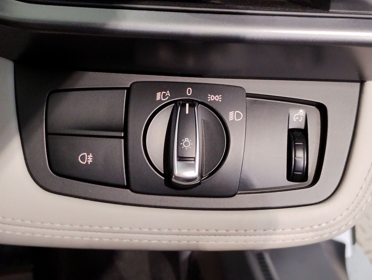 I15 i8 Roadster B38 1.5i