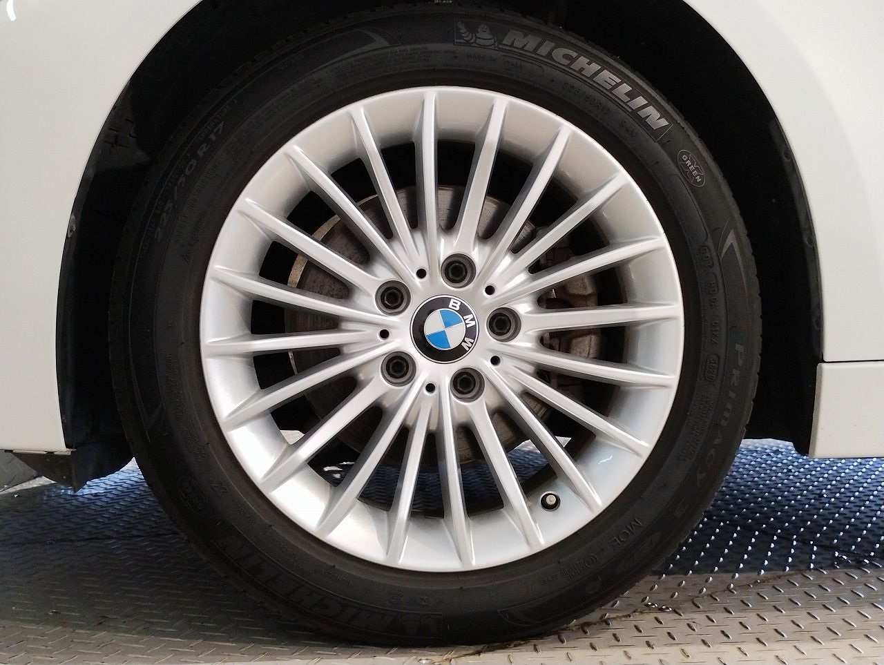 320D SEDAN RHD