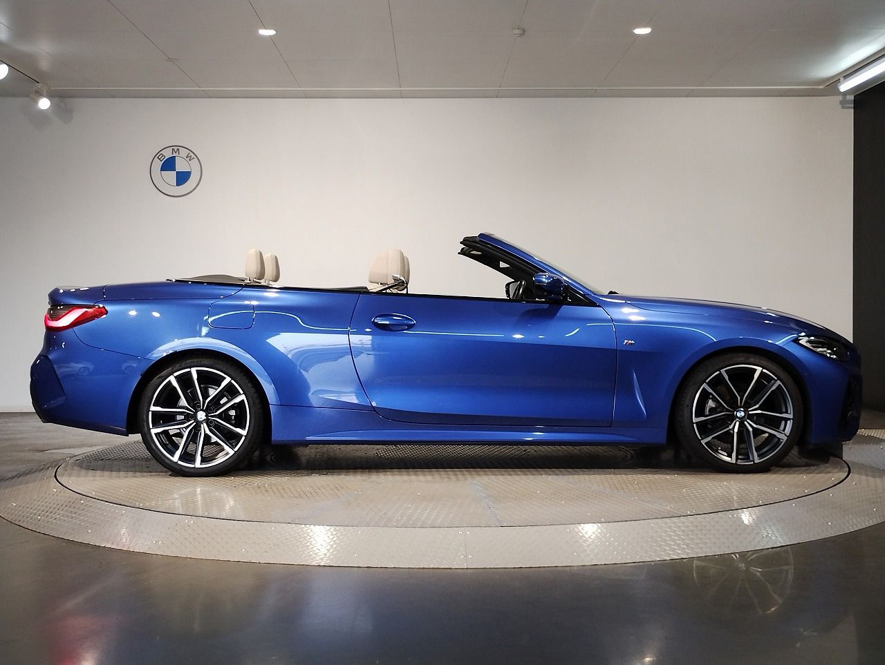 G23 420i Convertible RHD
