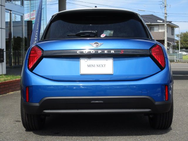 F65 MINI Cooper S 5Dr