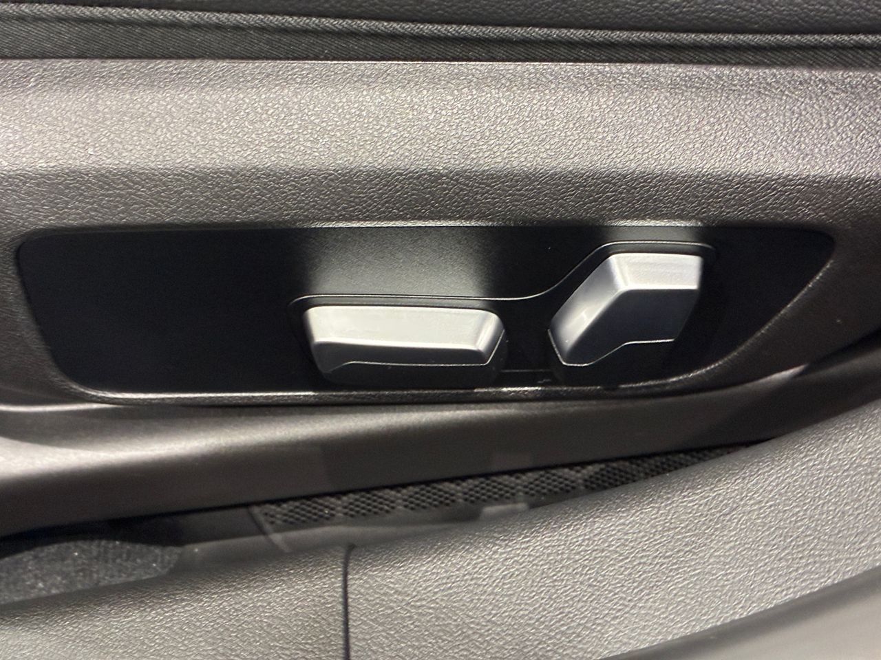 G20 320i Saloon LCI RHD MX