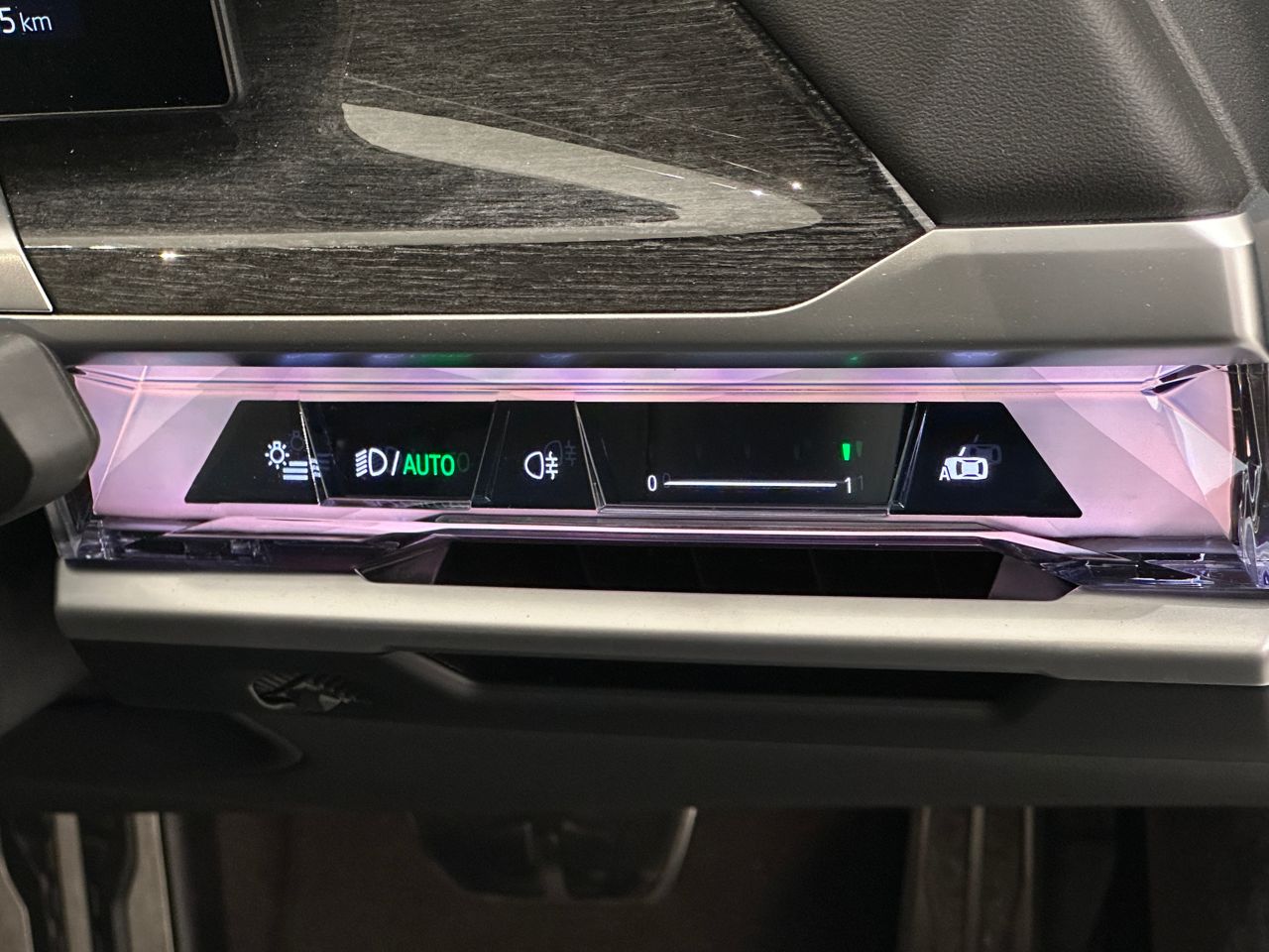 i7 xDrive60 Sedan RHD