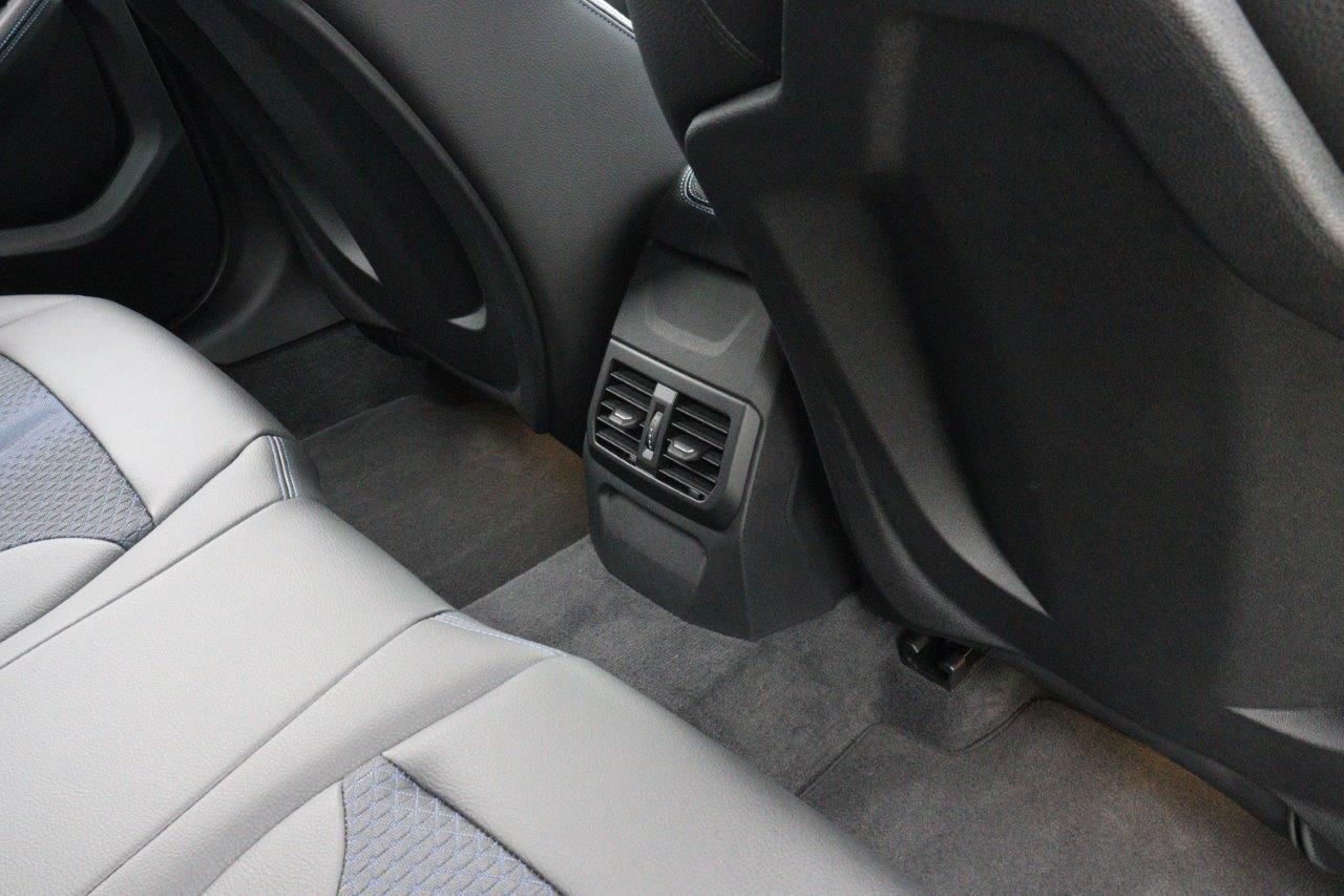 F40 118d Sports Hatch 5-door B47 2.0d