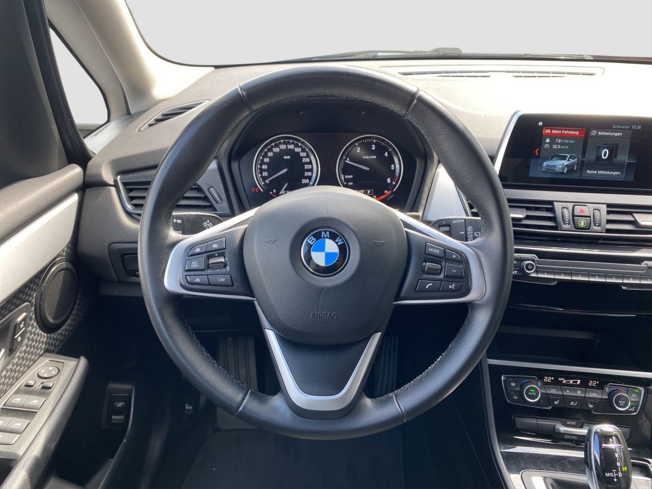 BMW 218