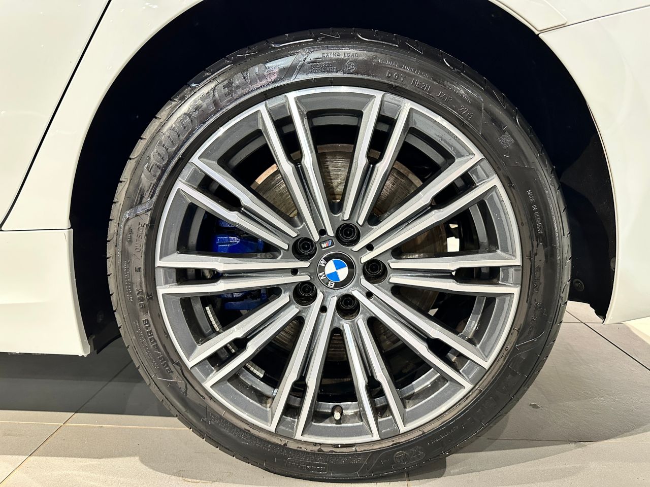G20 330e Saloon RHD