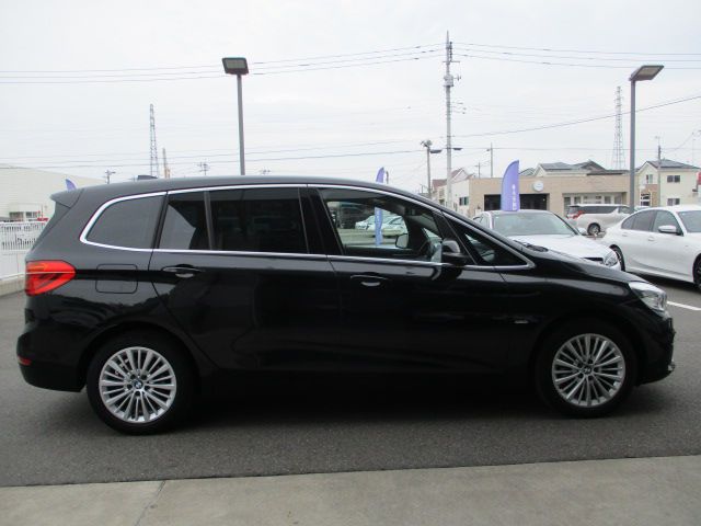 218D GRAN TOURER RHD