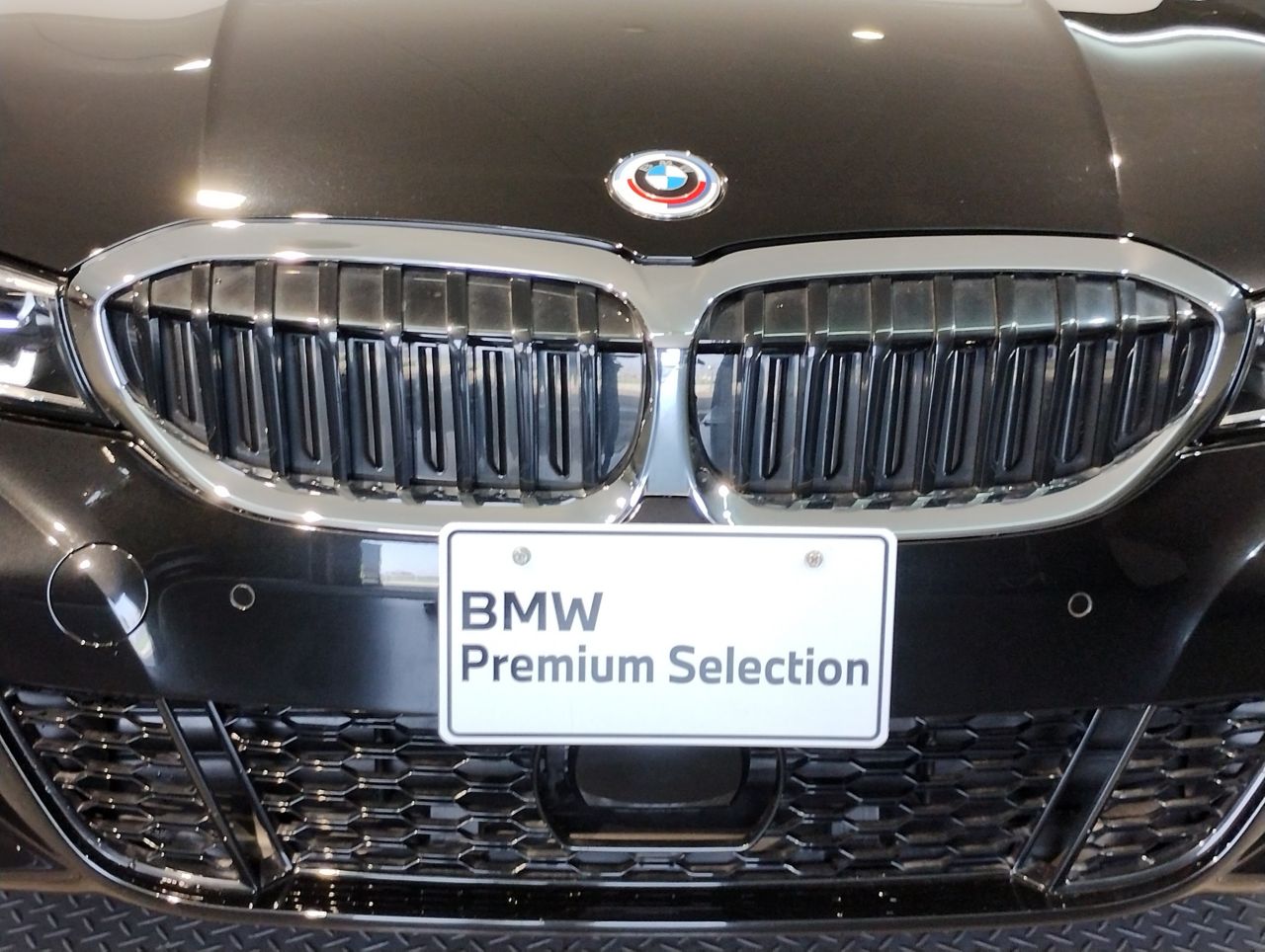 G21 320i RHD