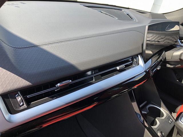 X2 M35i xDrive RHD