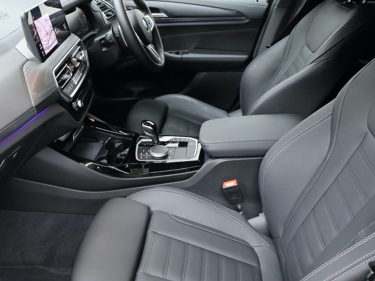 G01 X3 M40d RHD LCI ZA