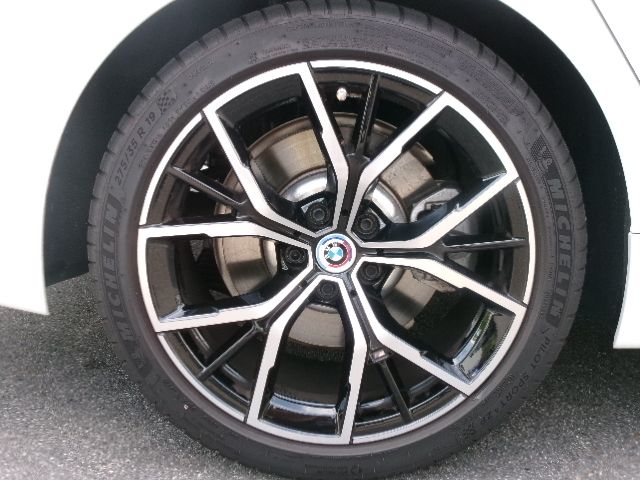 520d xDrive Sedan RHD
