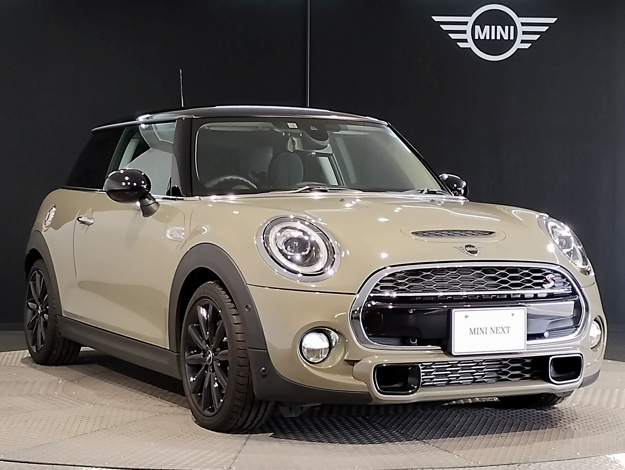 F56 COOPER S D(AT)
