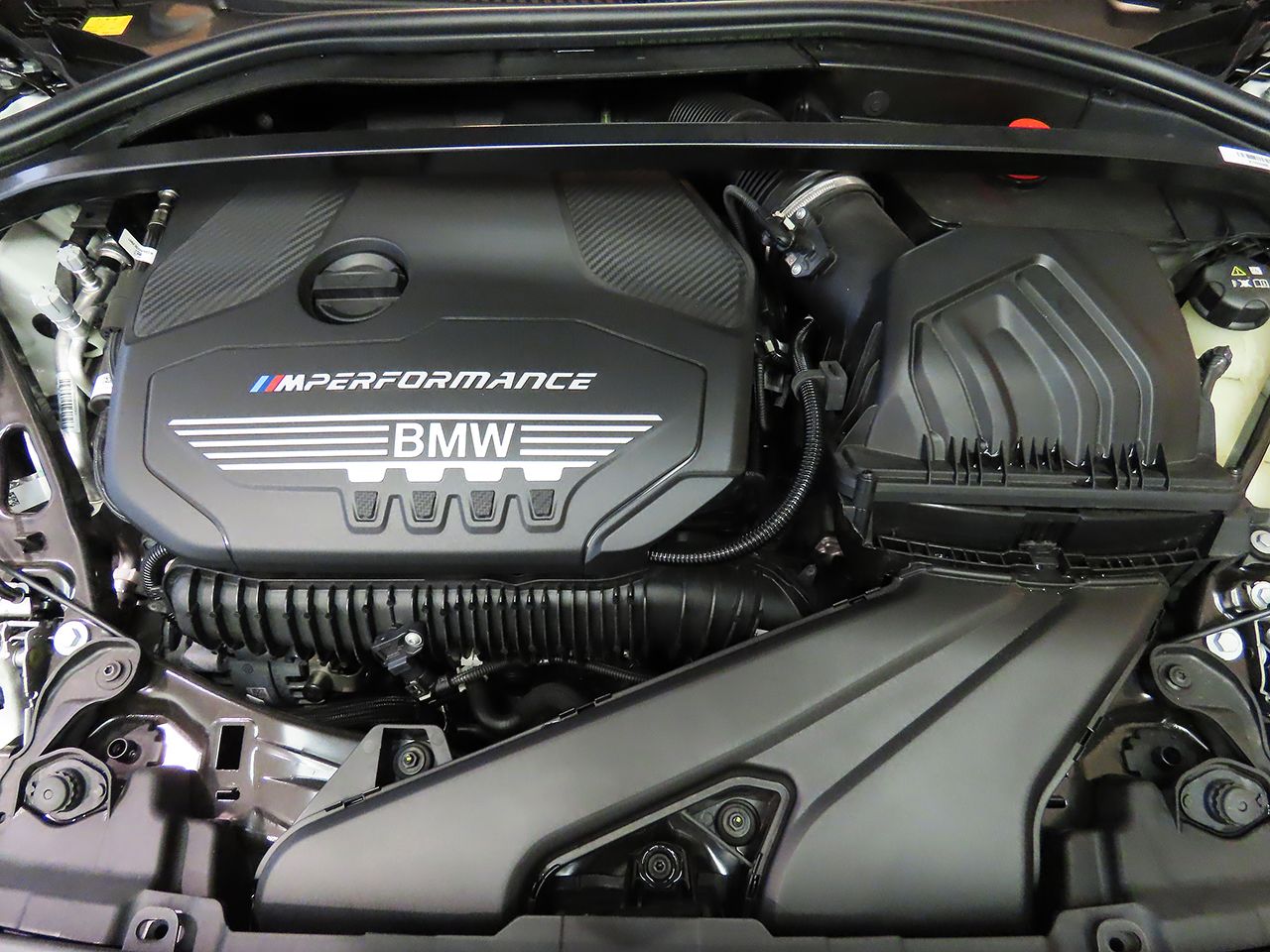 F4* **35i xDrive **** ***** B48 2.0i
