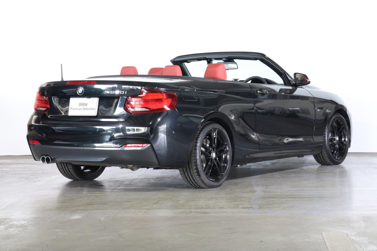 220I CABRIOLET RHD