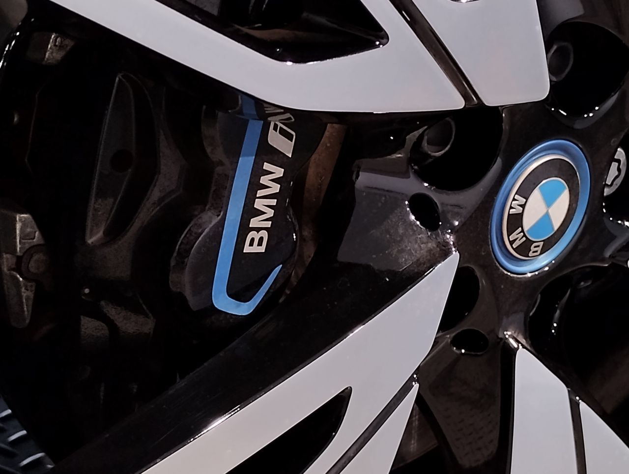 I15 i8 Roadster B38 1.5i