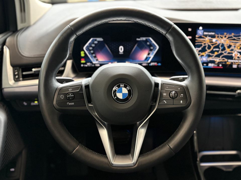 BMW 218