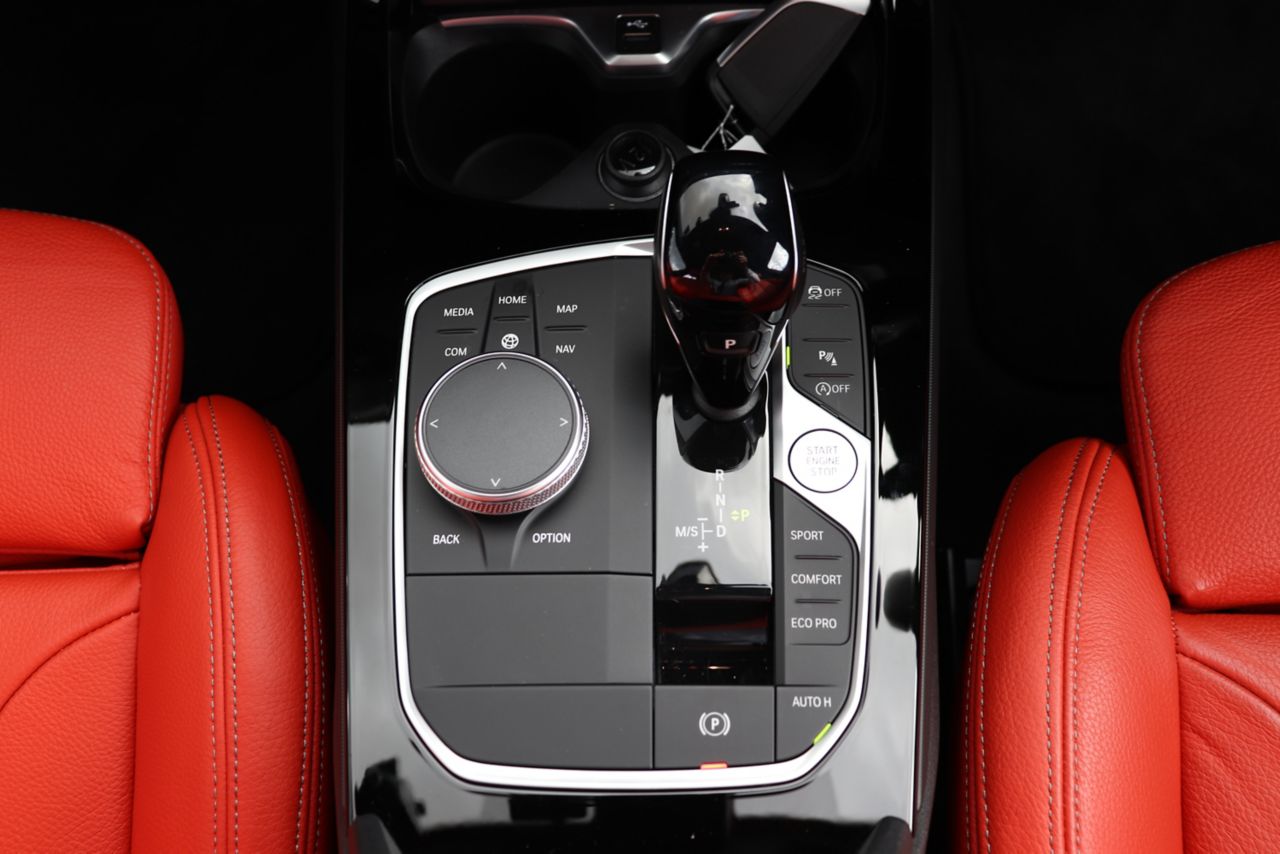 F40 118d Sports Hatch 5-door B47 2.0d