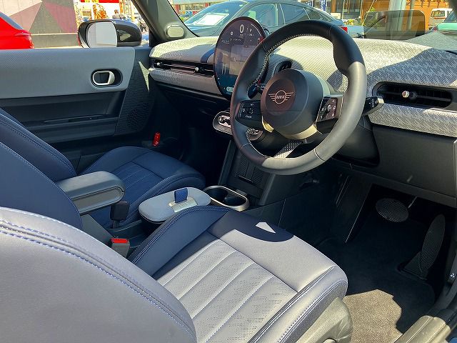 F66 MINI Cooper C 3Dr