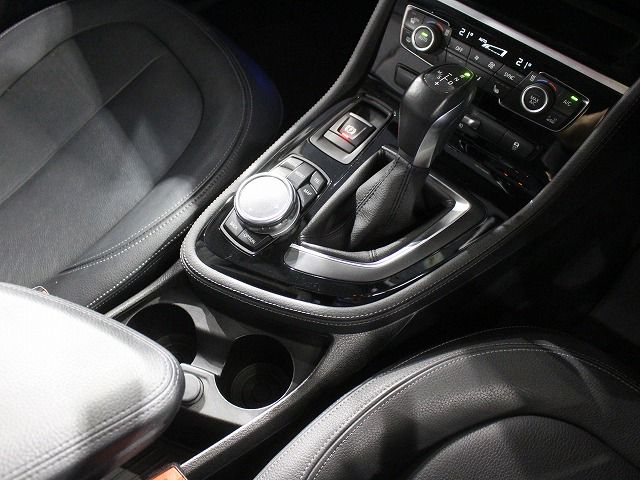 218D GRAN TOURER RHD