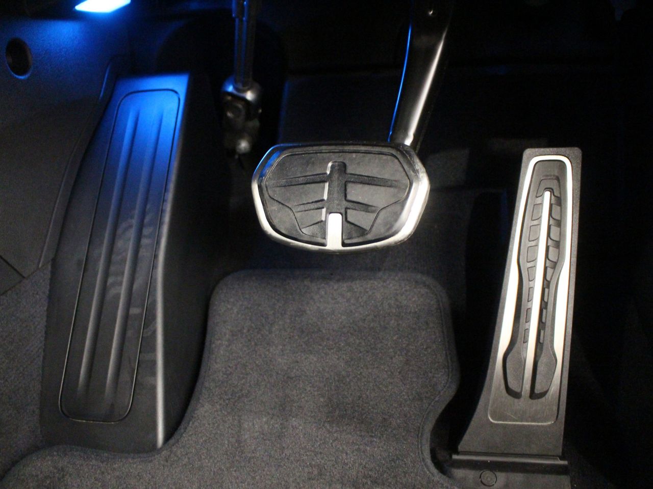 M135 xDrive Sports Hatch