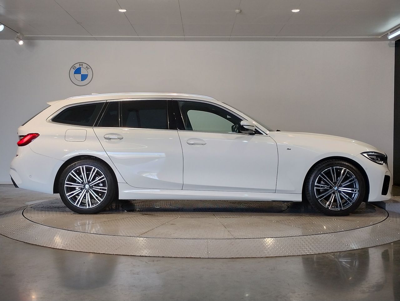 G21 320d xDrive Touring RHD