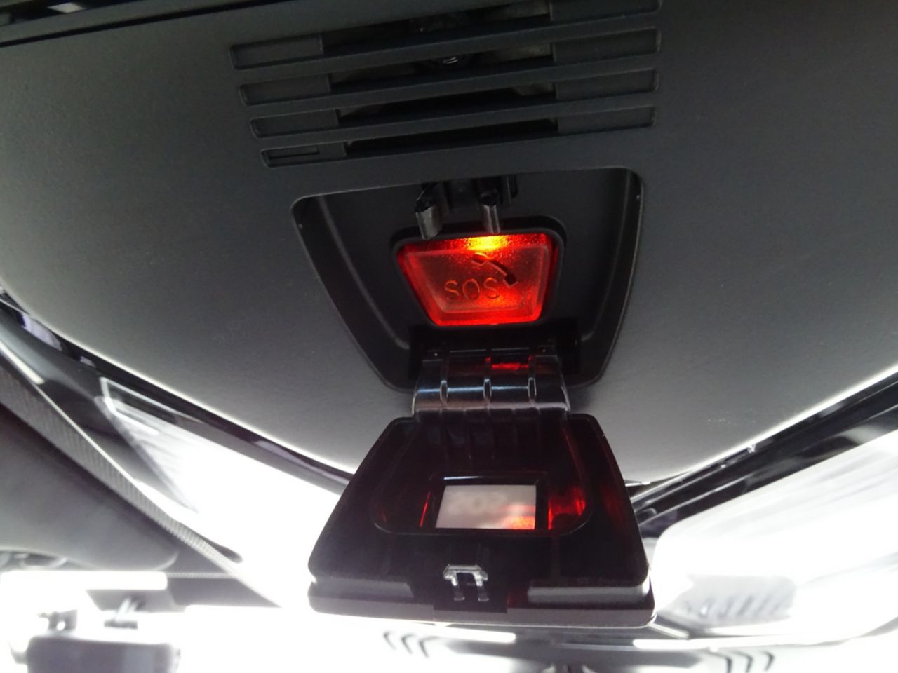 G20 320d xDrive RHD Saloon