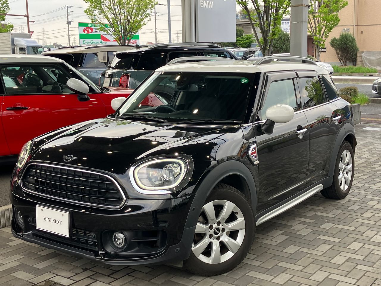 MINI COOPER CROSSOVER.