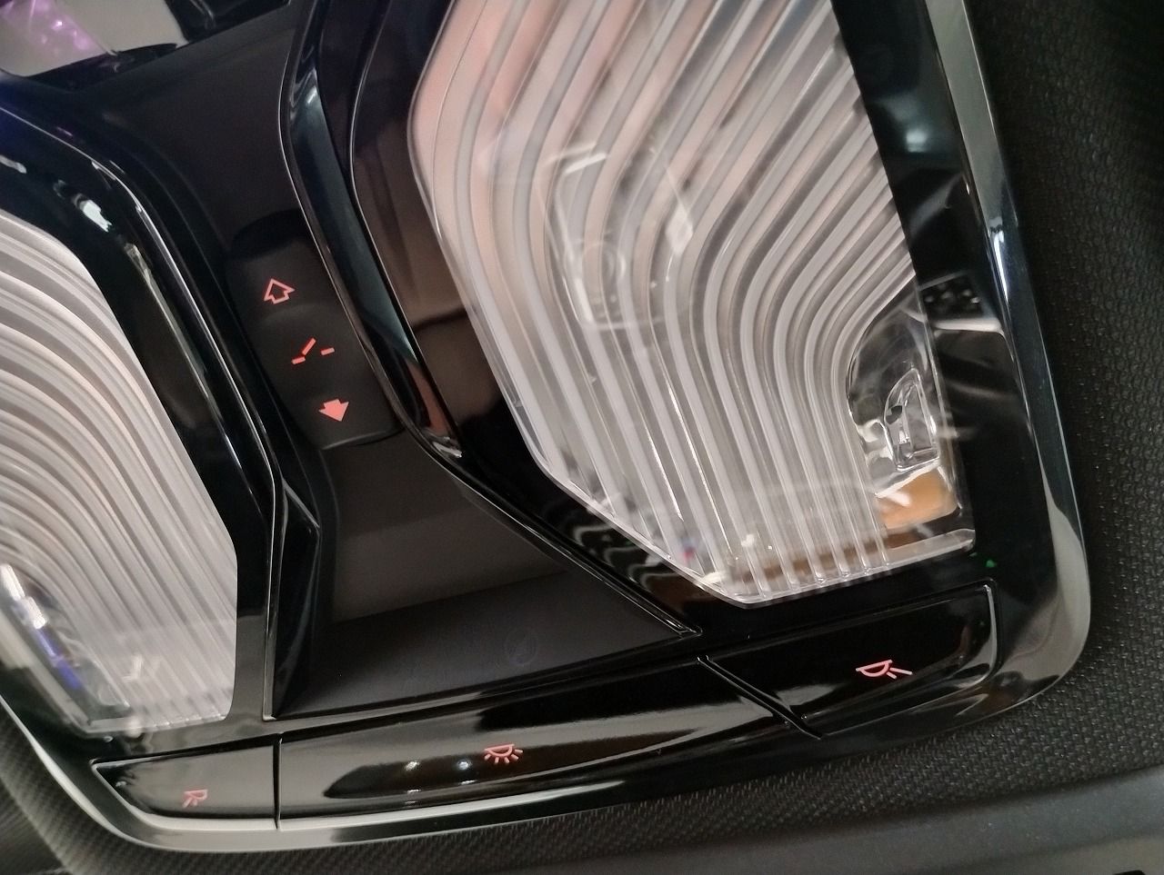 G01 X3 M40d RHD LCI ZA