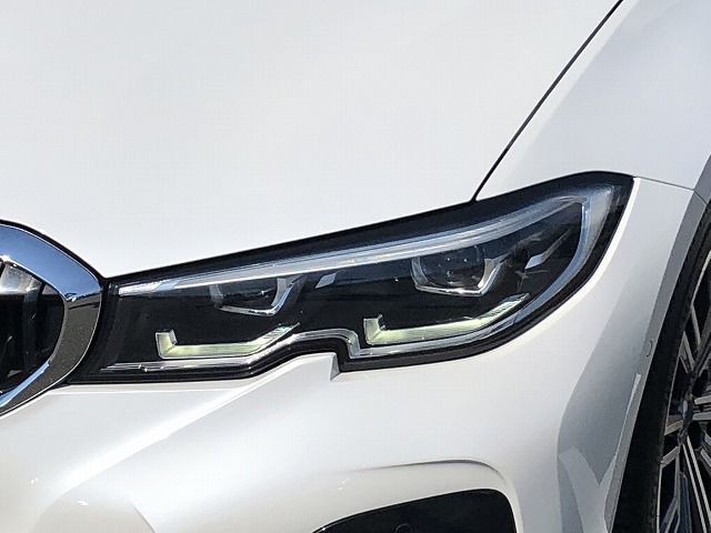 G21 320i RHD