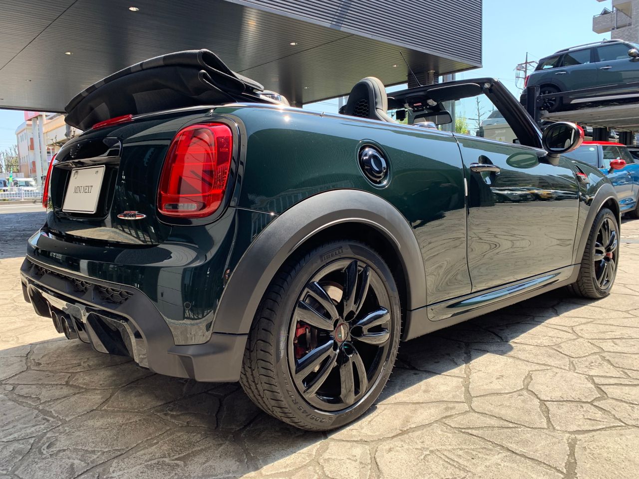 THE JOHN COOPER WORKS CONVERTIBLE.