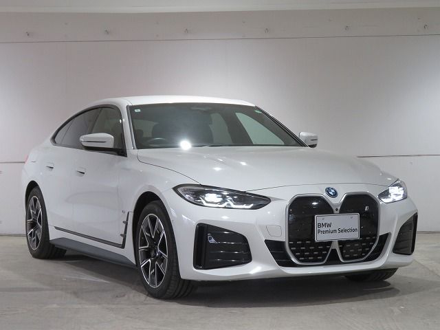 G26 i4 eDrive40 RHD