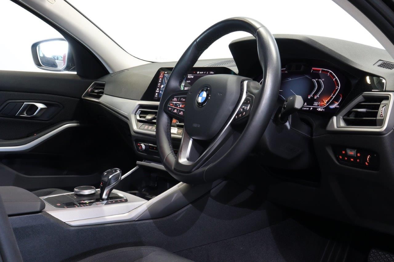 318i Berline RHD