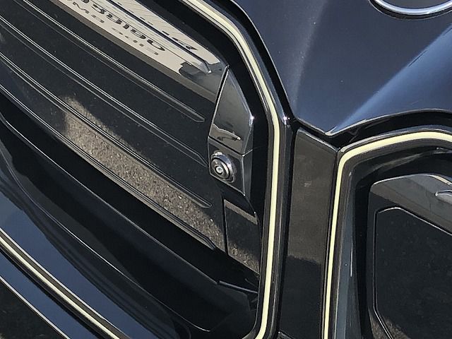 X3 M50 US