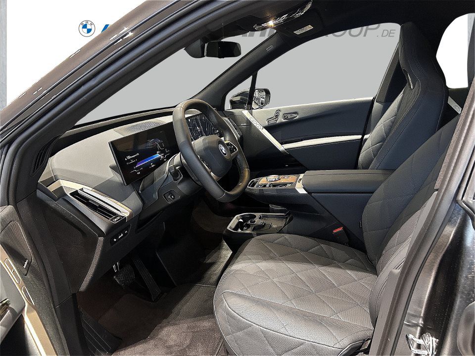 BMW iX