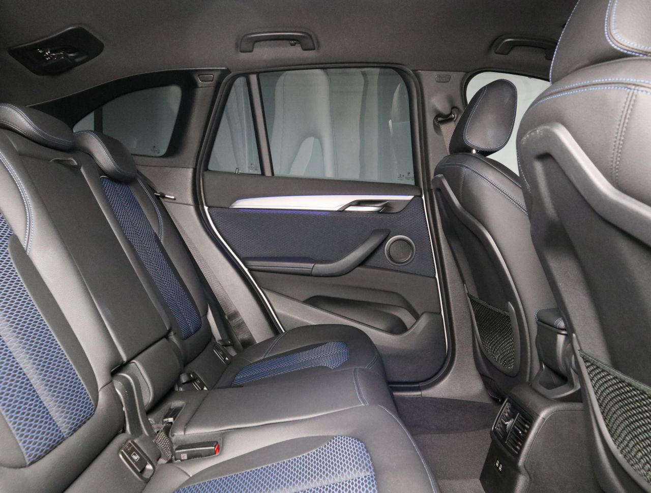 X1 sDrive18i RHD
