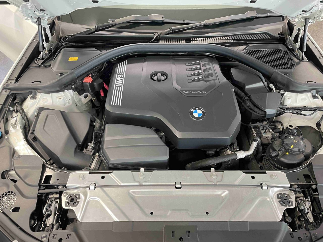 G20 320i Saloon RHD MX