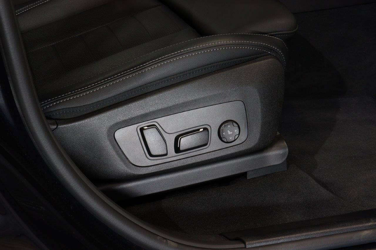 X4 xDrive20d RHD
