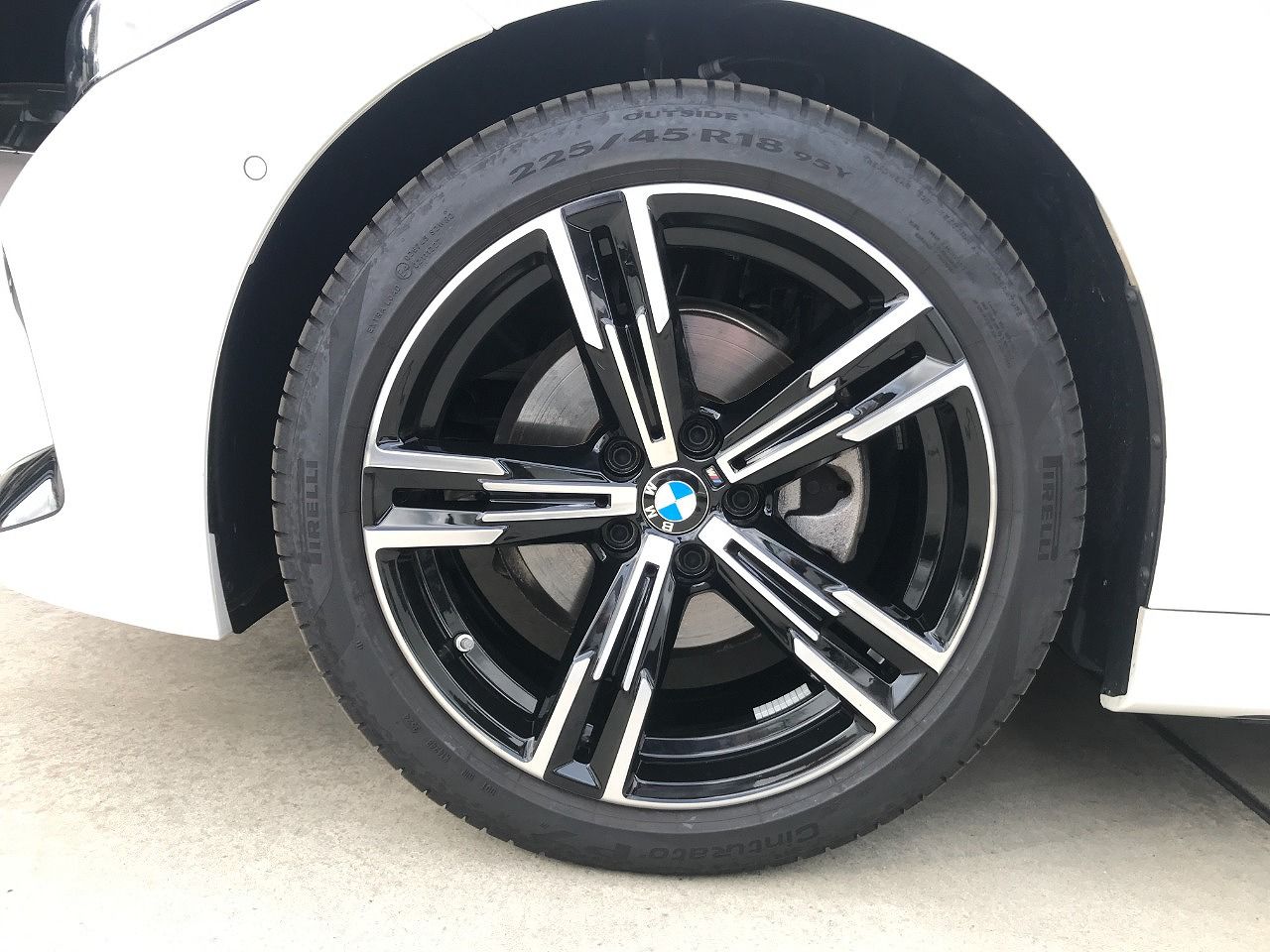 320d xDrive Berline RHD