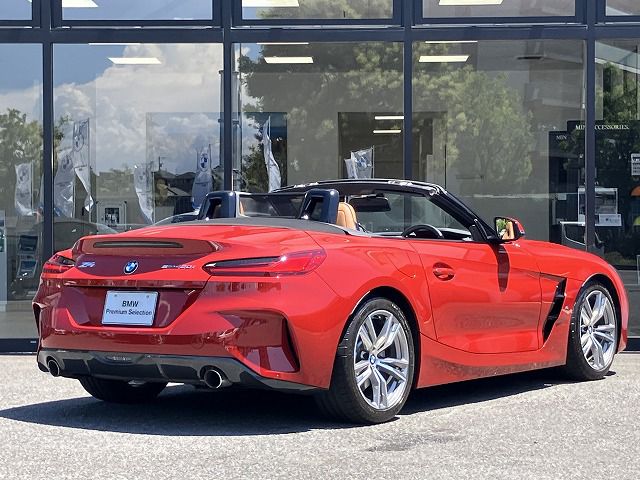 G29 z4 sDrive20i RHD