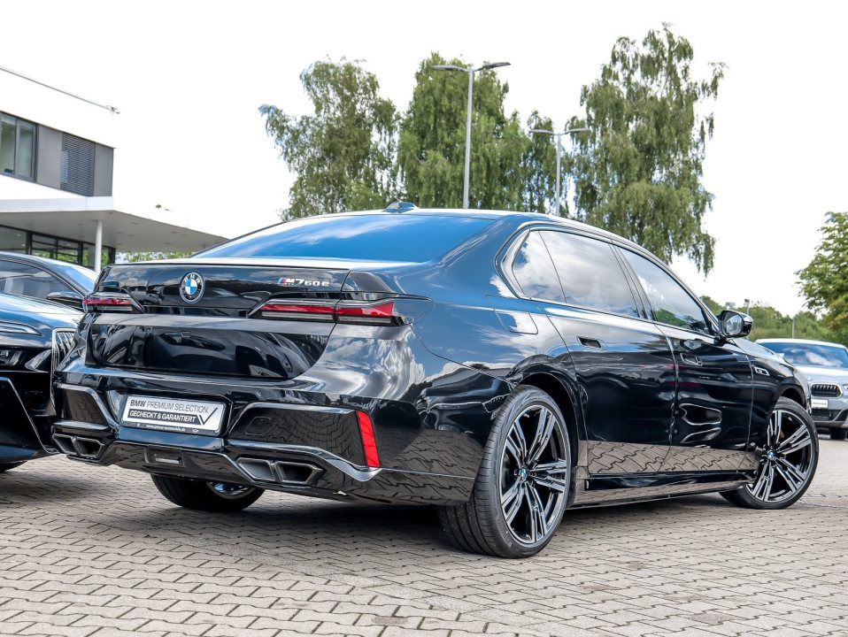 BMW 760