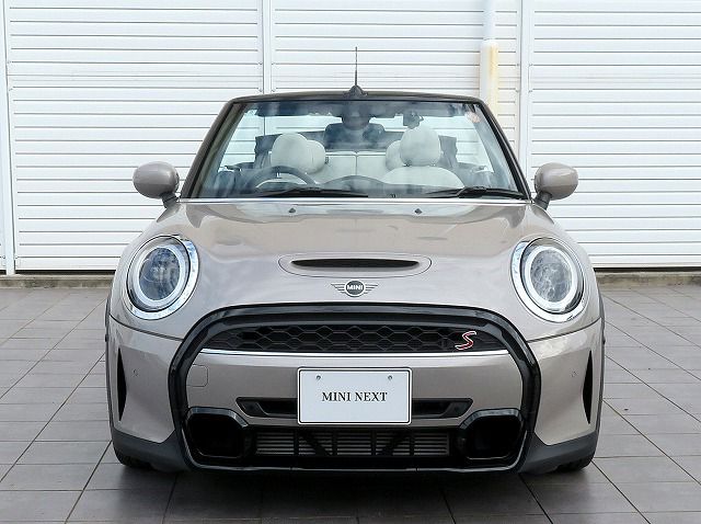 MINI Cooper S Convertible RHD