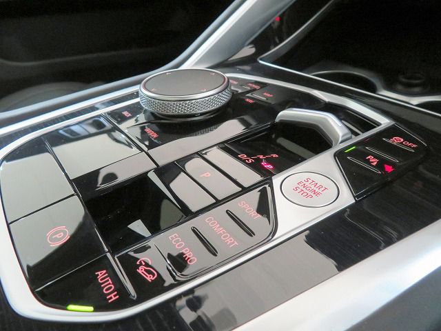 X6 xDrive30d M Sport RHD