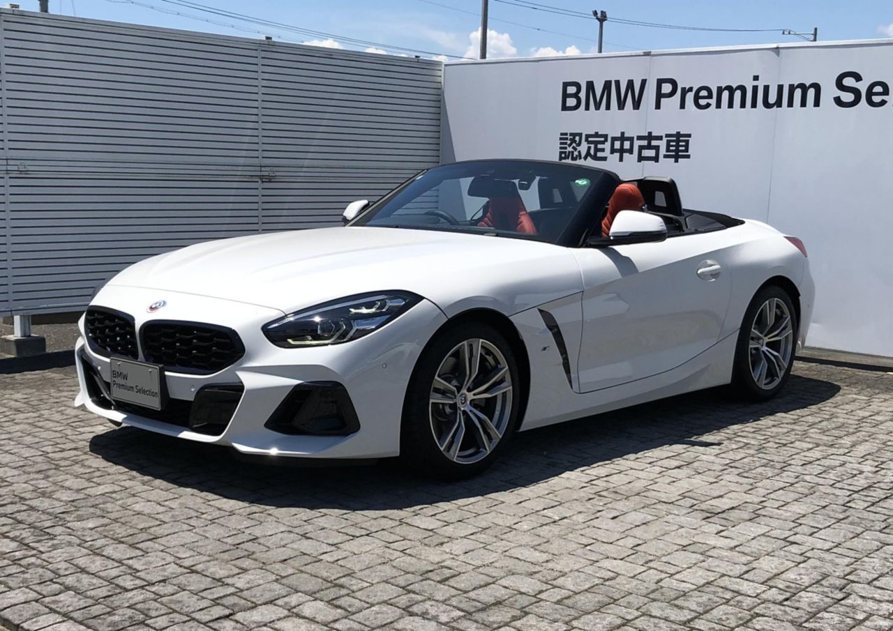 G29 z4 sDrive20i RHD