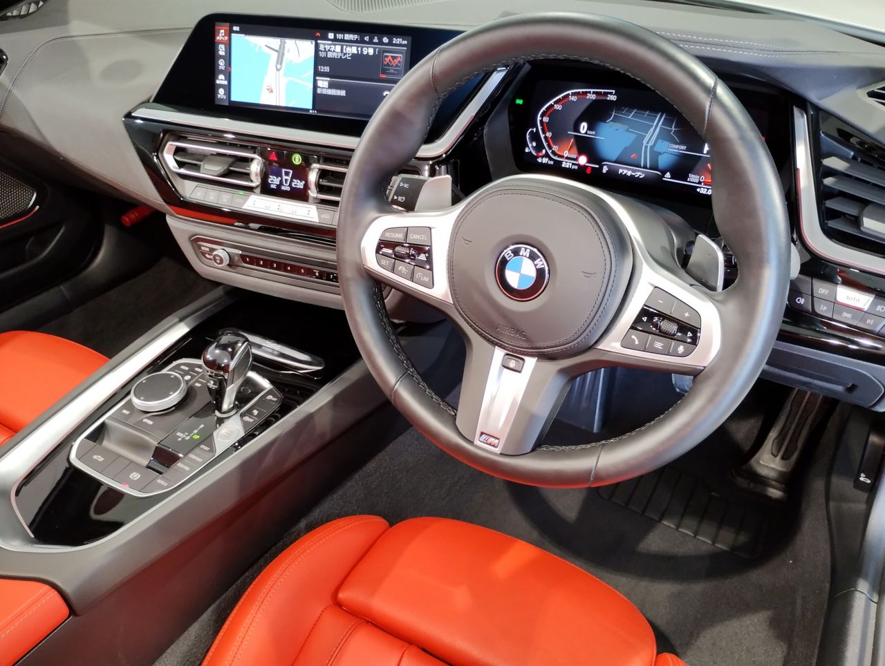 G29 z4 sDrive20i RHD